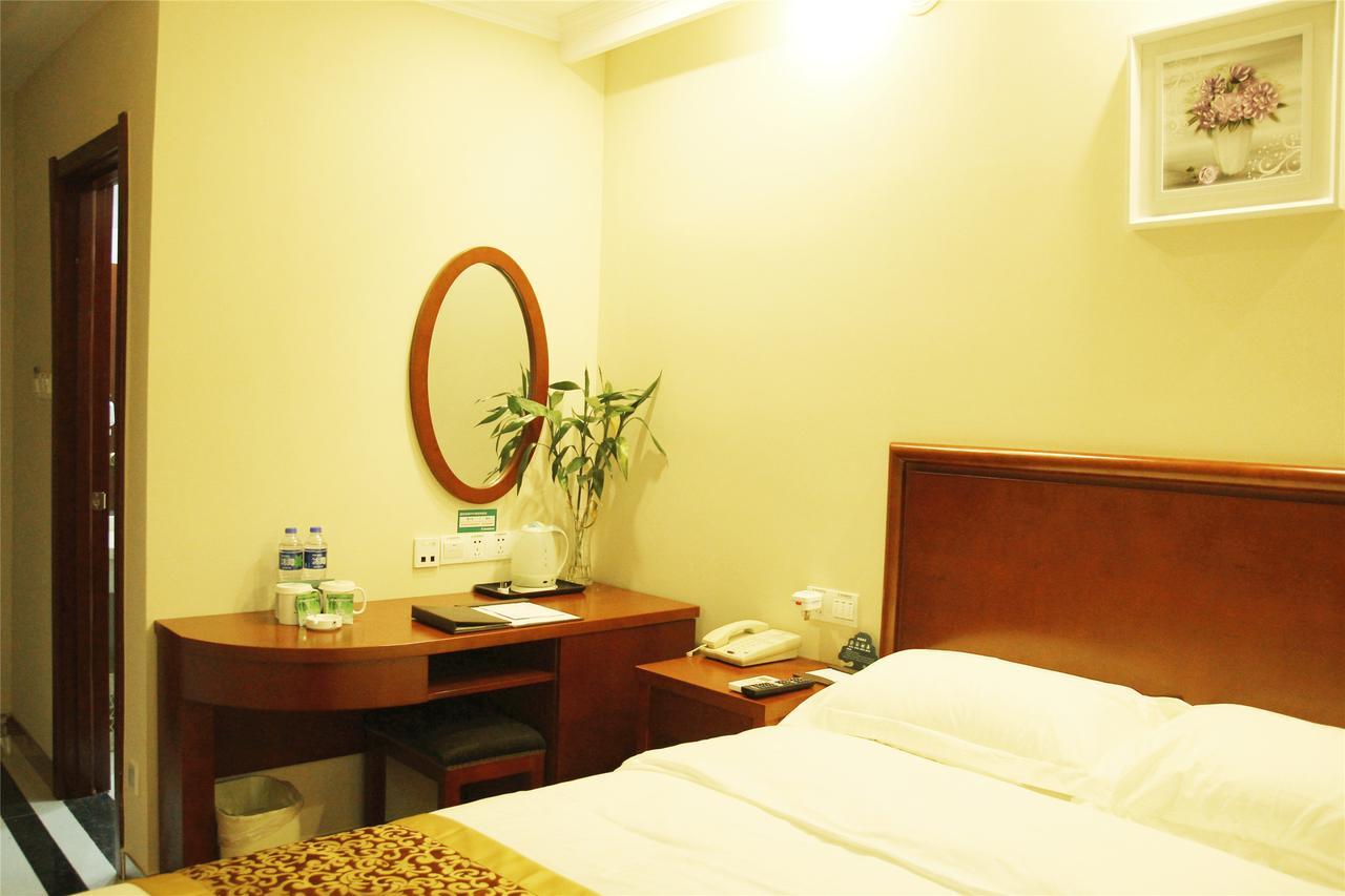 Greentree Inn Jiangsu Yancheng Yandu Bus Station Middle Daqing Road Express Hotel Bagian luar foto